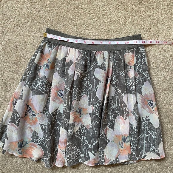 Frenchi floral mini skirt elastic waist XS - Picture 6 of 7